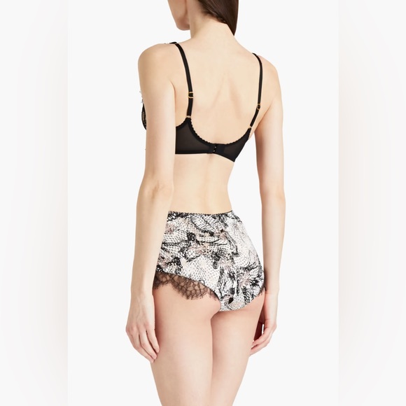 Agent Provocateur Pearle Briefs 3 - Picture 4 of 8